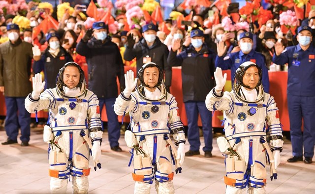 China just opened its very first space station, a ‘heavenly palace’ manned by taikonauts