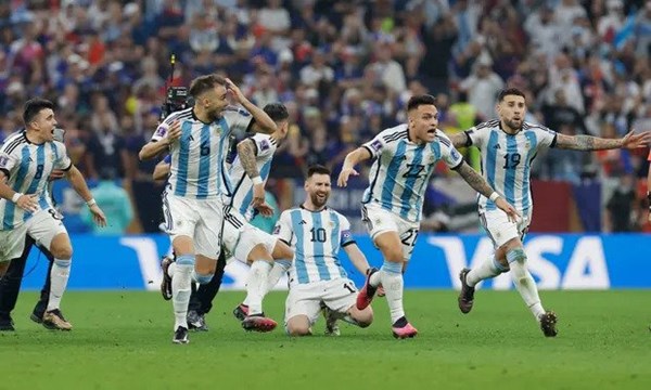 Argentina win the World Cup on penalties