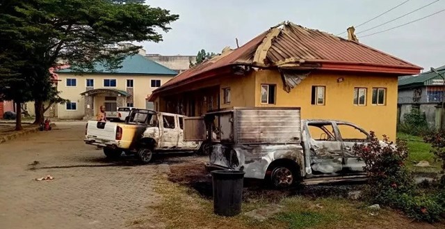 Nigeria: three killed in fresh attack on Electoral Commission office